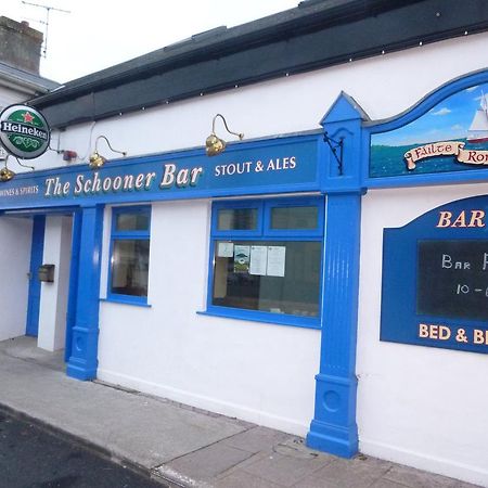 The Schooner Tavern Ballycotton Eksteriør billede